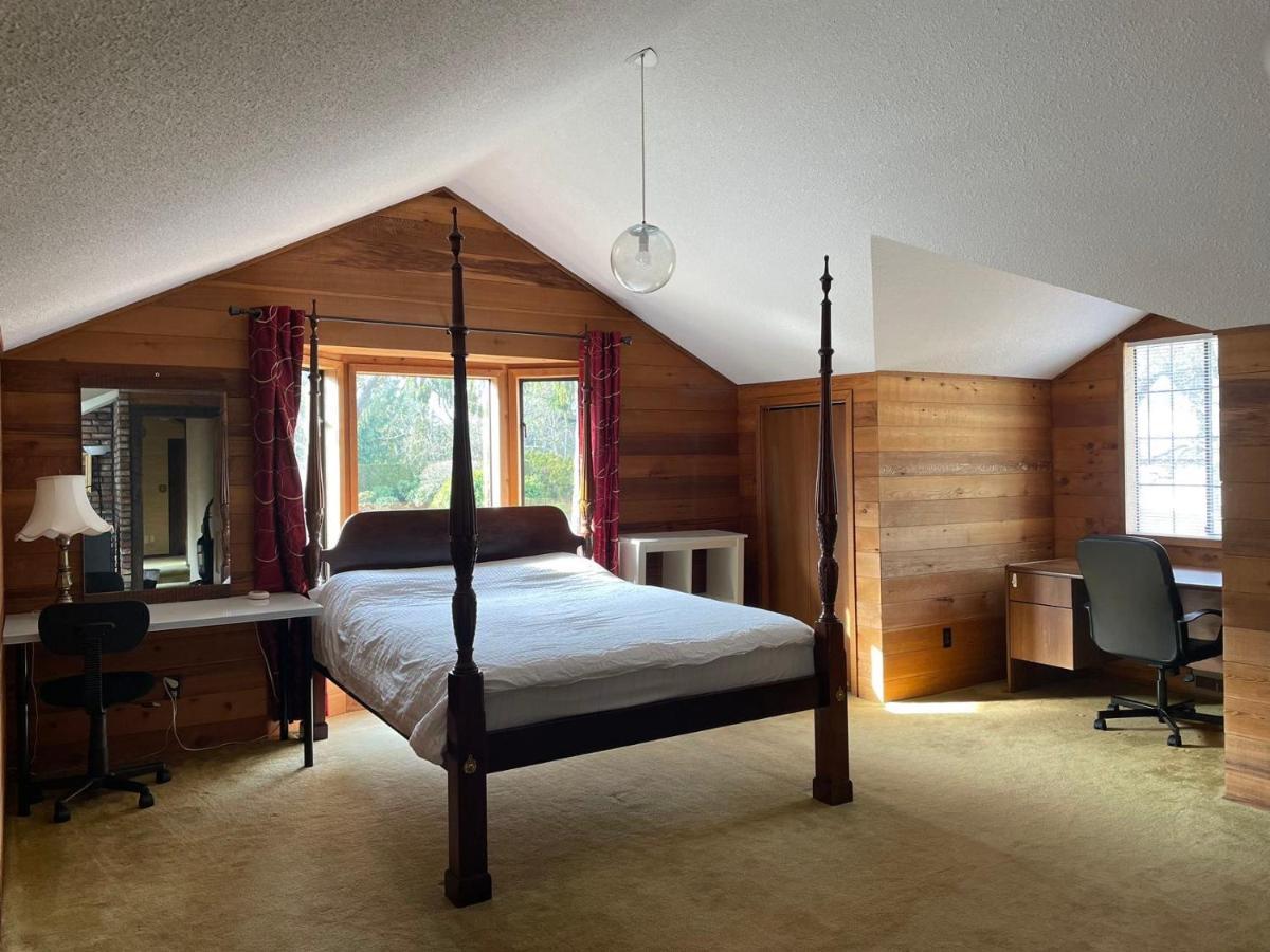 Jason House - Immaculate Suites In A Quiet Seaside Neighbourhood Near Uvic فكتوريا المظهر الخارجي الصورة